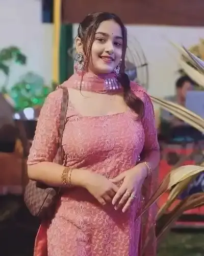 Call Girls Prayagraj Cash On Delivery